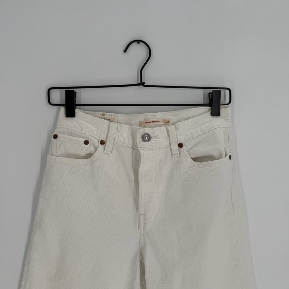 Levi’s Wedgie Straight White Ankle Jeans